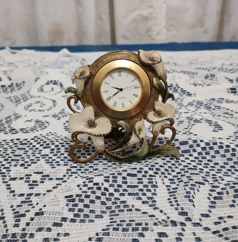 Relógio de mesa antigo
