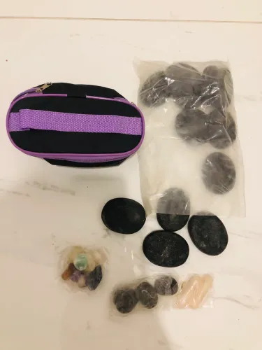 Vendo Pedras quentes para massagem novas