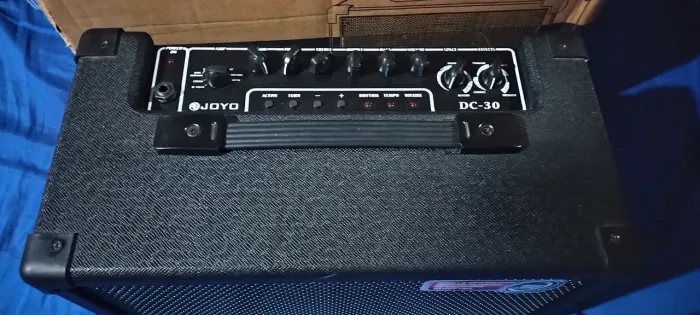 Amplificador joyo dc30 