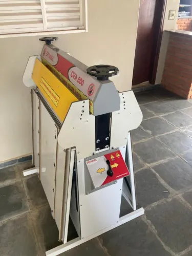 Máquina de Corte e Vinco Brawel CVA 800