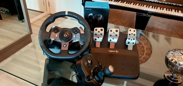 Volante Logitech G920 + Pedais + Câmbio