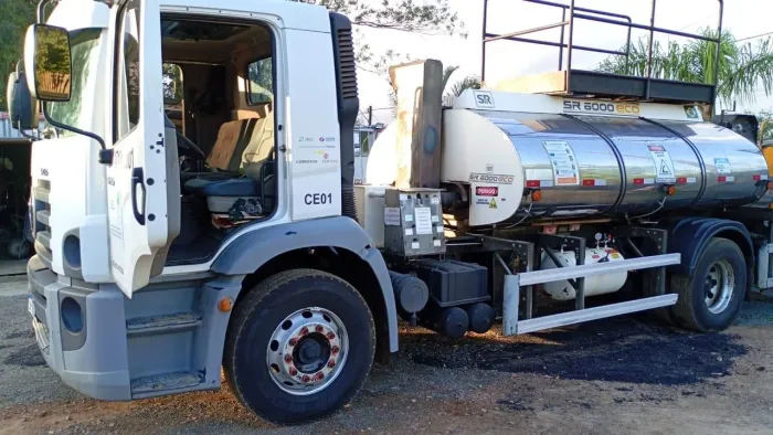 caminhão 15 180 ano 2011 espargidor sr ano 2023 