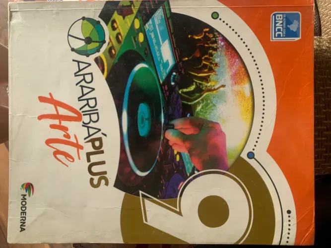 Livro Arariba Artes