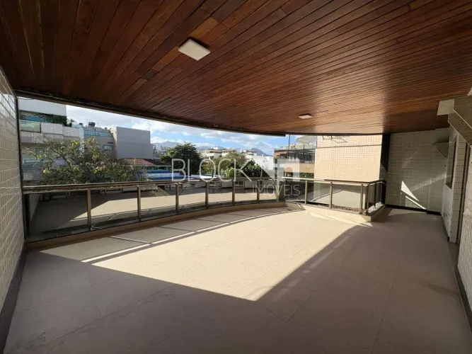 Recreio dos Bandeirantes | Apartamento 3 quartos, sendo 1 suite