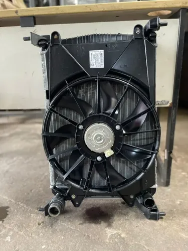 Conjunto Radiador Fiat Uno Palio Grand Siena Fiorino Mobi 2012 A 2020