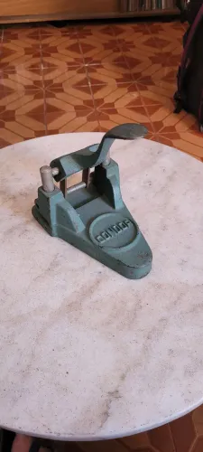 Perfurador Condor Antigo