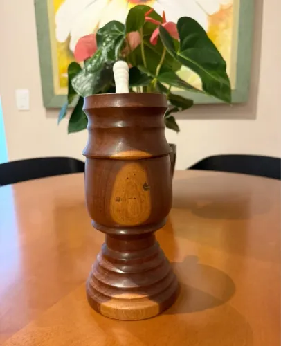 Vaso Pilão Decorativo em Madeira Nobre Jacarandá 