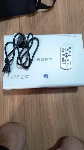Projetor Sony VPL-EX235 - 2800 Lúmens, XGA