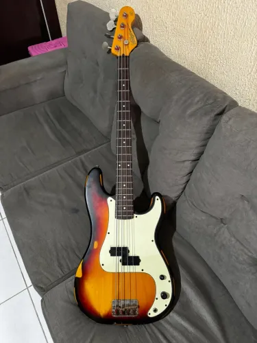 Baixo vintage Precision 4 cordas v4 