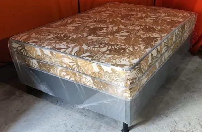 Cama Box Casal de molas bornnel