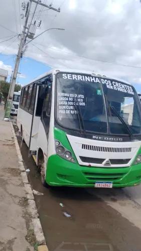 Neobus thunder rodoviário 