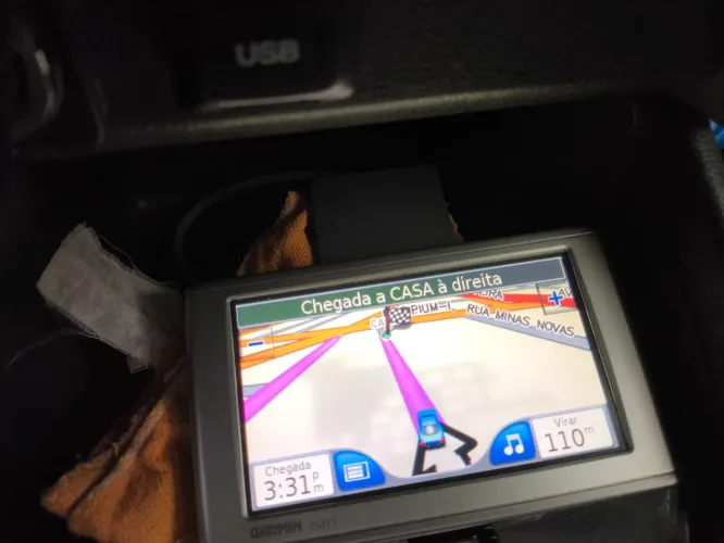 Gps Garmin NUVI 650 NA usado