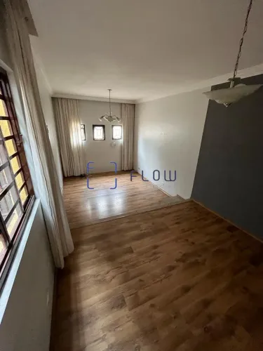 Casa Para Venda Jardim Casablanca, 3 Quartos, 1 Suíte, 2 Vagas, 198m²