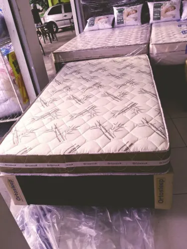 Cama solteirao box e colchão D33