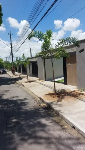 Casa plana com três suítes - Messejana - 116 m²