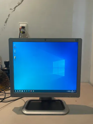 Monitor Hp 17 Polegadas Seminovo - HP L1710 |1280x1024| 3 Meses De Garantia