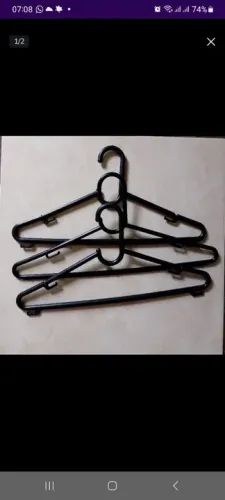 Cabides de plástico - preto