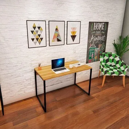 Mesa de Escritório Moderna com estrutura em Aço