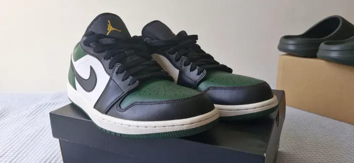 Air jordan 1 low green toe