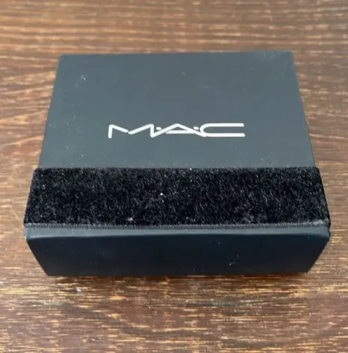 mac - embalagem presente caixa mac cor preta com fita veludo e papel seda