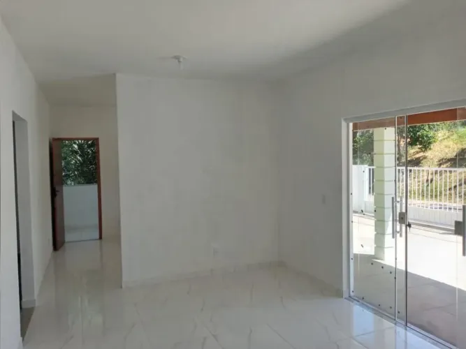 Casa em Condomínio à Venda em Paty do Alferes-RJ - Bairro Mantiquira: 3 Quartos, 1 Suíte, 