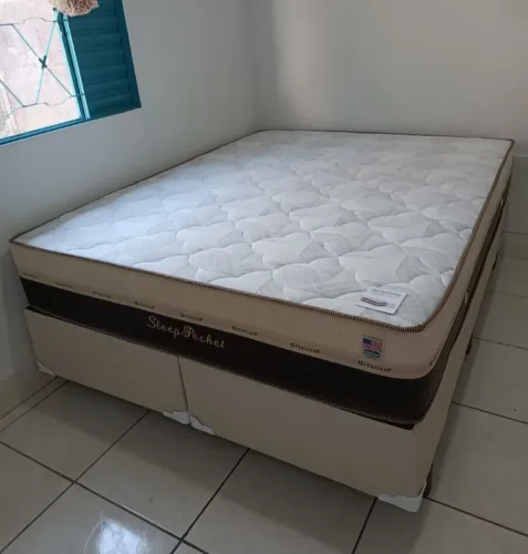Cama Queen box e colchão molas ensacadas 