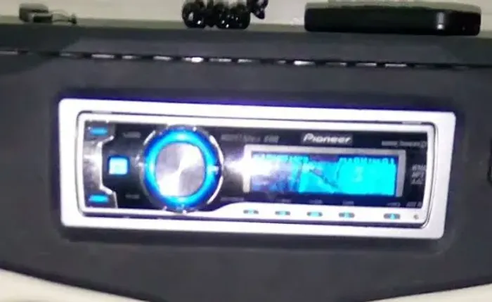 Pioneer Golfinho DEH-P7980UB (P EXIGENTES)