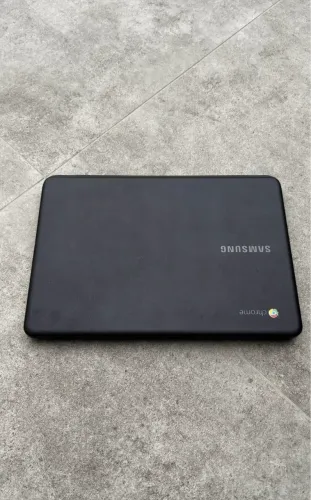 Chromebook Samsung 11.6? Intel - Rápido para estudos e internet
