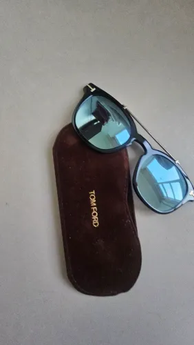 Vendo Clip-On Magnético de Óculos de Sol Tom Ford Original TF5532-B / FT5532-B CL
