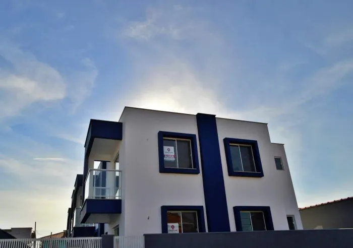 AMPLO APARTAMENTO 2 DORMITÓRIOS