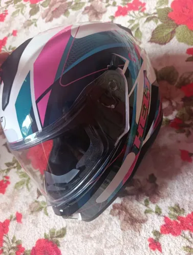 Capacete helt