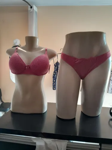 Conjunto sutia e calcinha tam. Gg rosa