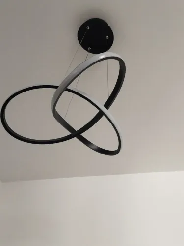 Lustre novo na caixa