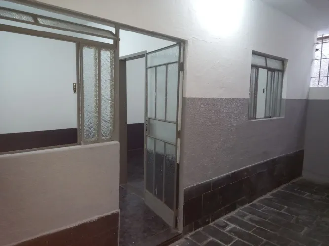 Aluga-se barracão 02 quartos e outro de 01 quarto / direto proprietario