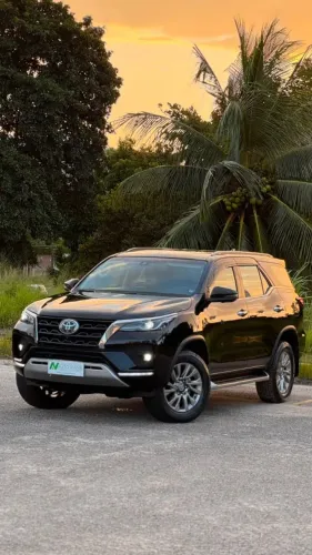 Toyota Hilux SW4 SRX 4X4 2.8 TDI 16V Dies. Aut. 2024