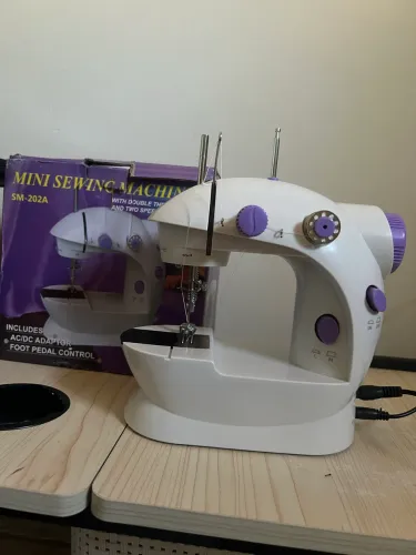 Máquina de costura - Mini
