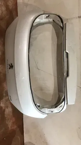 Tampa Traseira Peugeot 308 2014 C/detalhes Branco