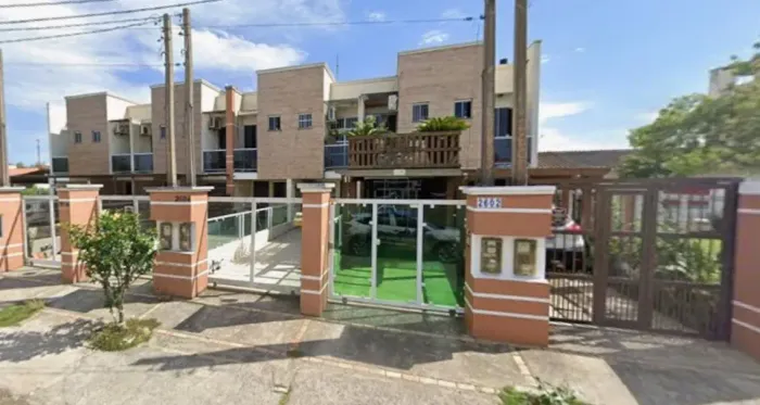 Sobrado para venda com 82 metros quadrados com 2 quartos em Zona Nova - Tramandaí - RS