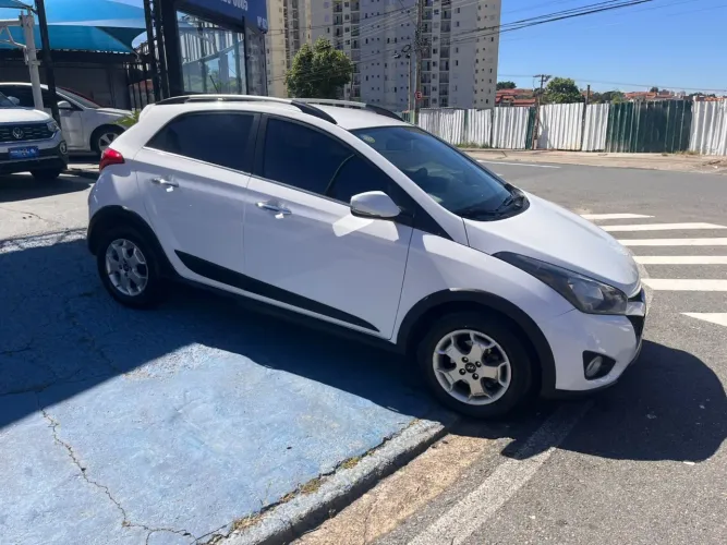 Hyundai HB20X Premium 1.6 Flex 16V Aut. 2014