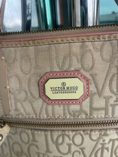 Bolsa Victor Hugo Leather Goods Couro