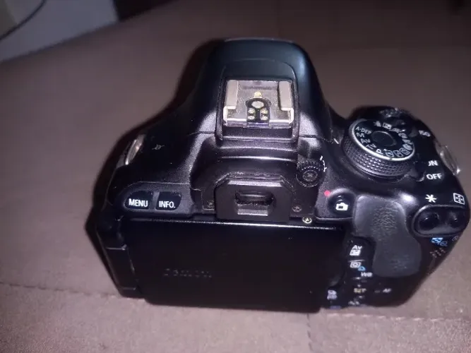 Camera canon t3i rebel EOS