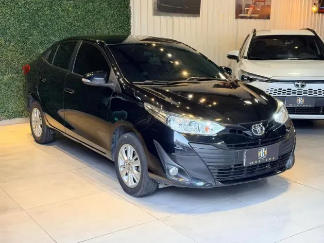 Toyota Yaris XL Sedan 1.5 Flex 16V 4P Aut. 2019