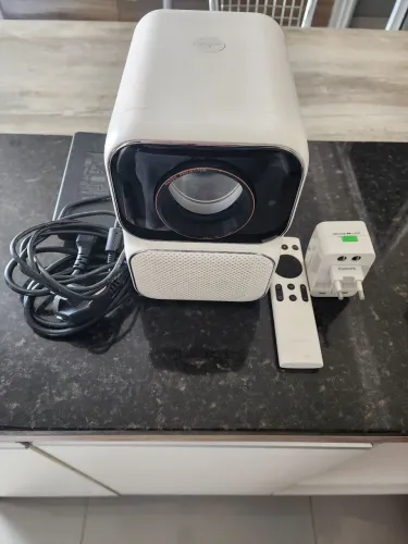 Vendo Projetor Inteligente Xiaomi Wanbo T6 Max com Tela de 120polegadas