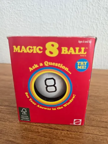 Magic 8 Ball original da Mattel.<br>R$80
