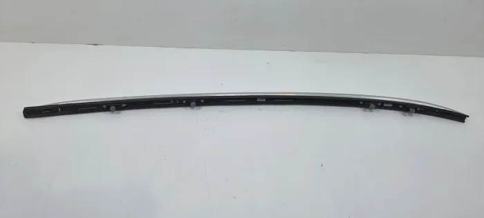 Rack De Teto Lado Direito Mercedes Gla 200 1.6 2018 V2268