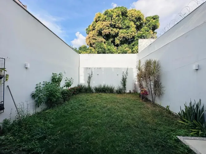 Casa com área de lazer + 3 quartos a venda na ilha dos Araujos em Gv