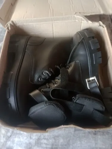 Estou vendendo essa linda bota