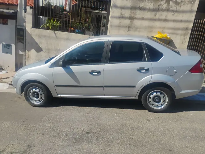 Ford Fiesta Sed. 1.6 8V Flex 4P 2007