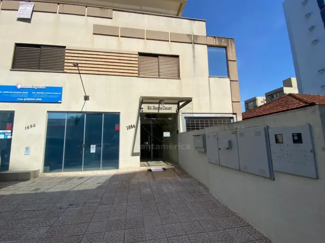 Apartamento Mobiliado para alugar no Edifício Rocha Catori com 1 quarto na Região Central