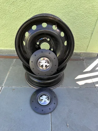 Vendo jogo de rodas aro 14 4x108 ( Peugeot, Ford )